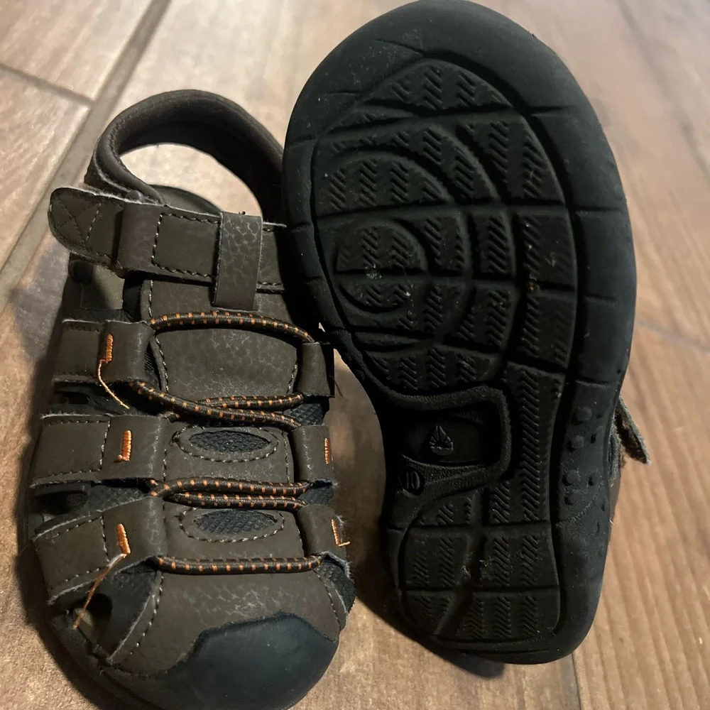 Sandals - Picture 3 of 4